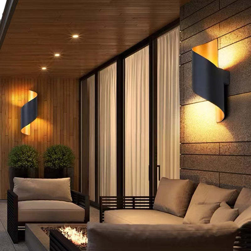 Travin Modern Conch Shape Spiral Outdoor Wall Lamp, Black/White/Gold - Lamp Copper