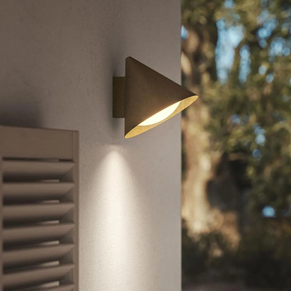Ray Modern Minimalist Cone Metal Outdoor Waterproof Wall Lamp，Black/Gold - Lamp Copper