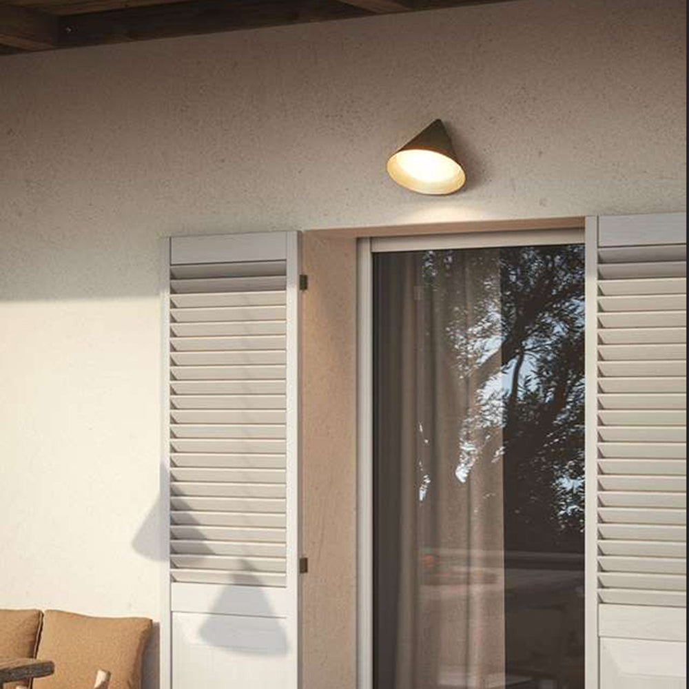 Ray Modern Minimalist Cone Metal Outdoor Waterproof Wall Lamp，Black/Gold - Lamp Copper