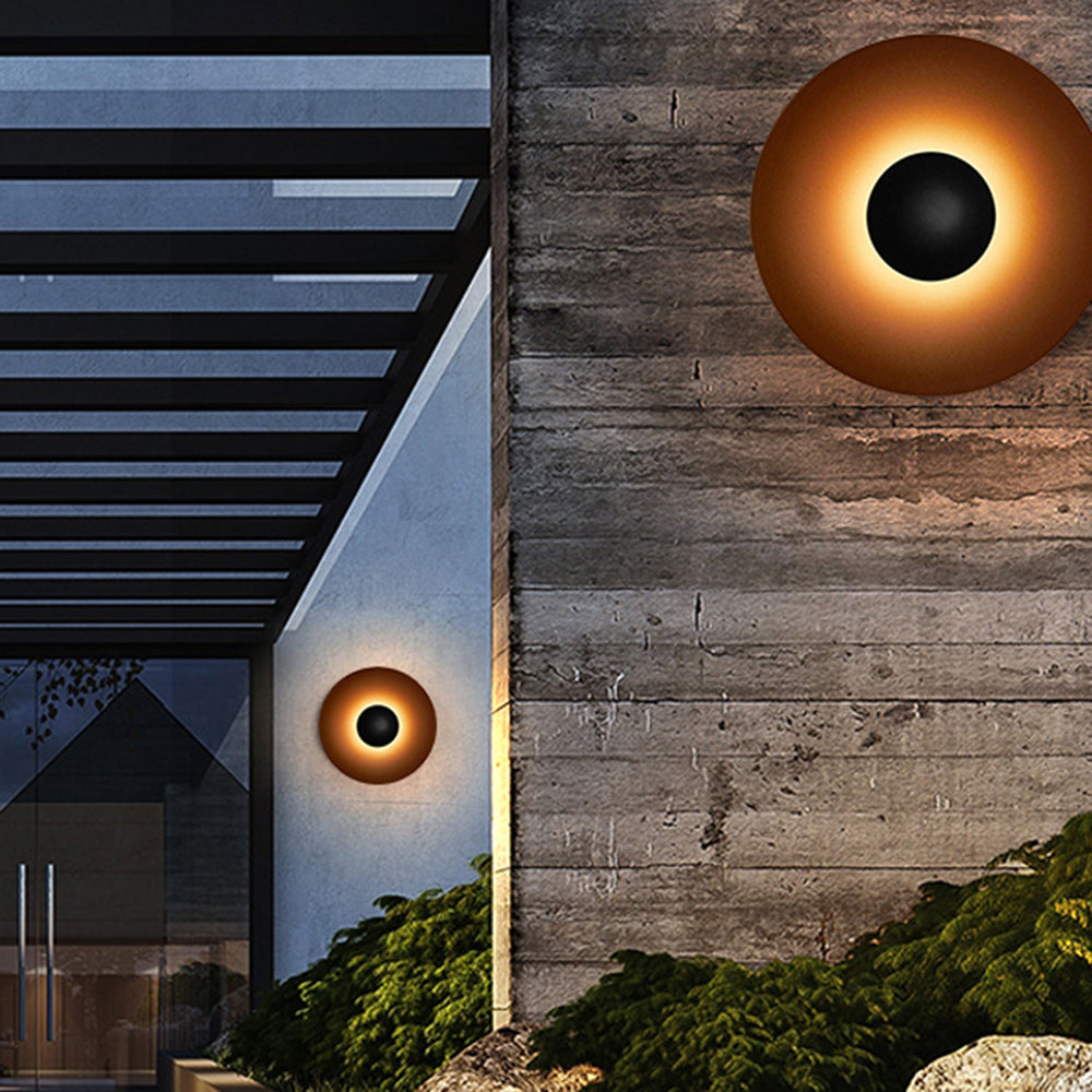 Ray Designer Round Metal Outdoor Wall Lamp, Black/White - Lamp Copper