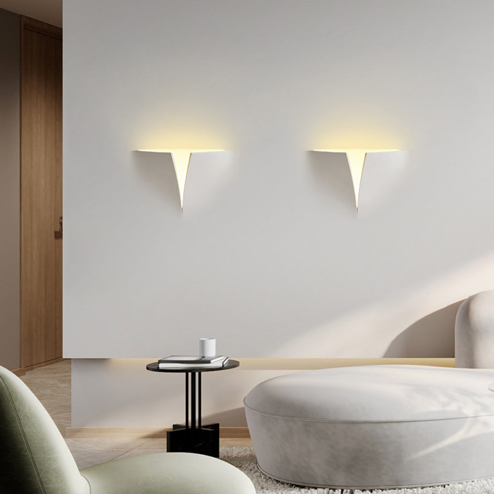 Aria Modern Recessed Metal/Plaster LED Wall Lamp, White - Lamp Copper