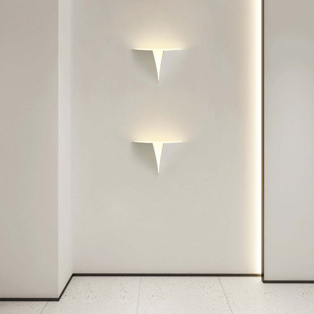 Aria Modern Recessed Metal/Plaster LED Wall Lamp, White - Lamp Copper