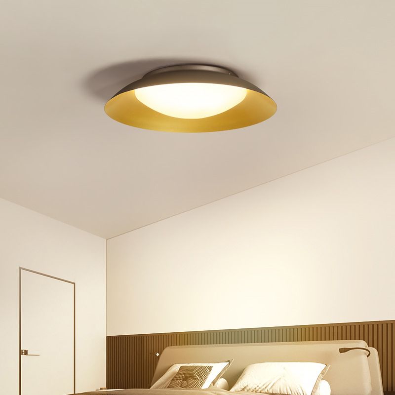 Arisha Round Metal Flush Mount Ceiling Light, Brass - Lamp Copper