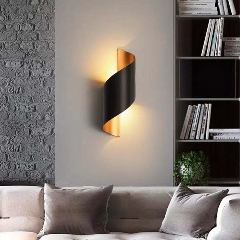 Travin Modern Conch Shape Spiral Outdoor Wall Lamp, Black/White/Gold - Lamp Copper