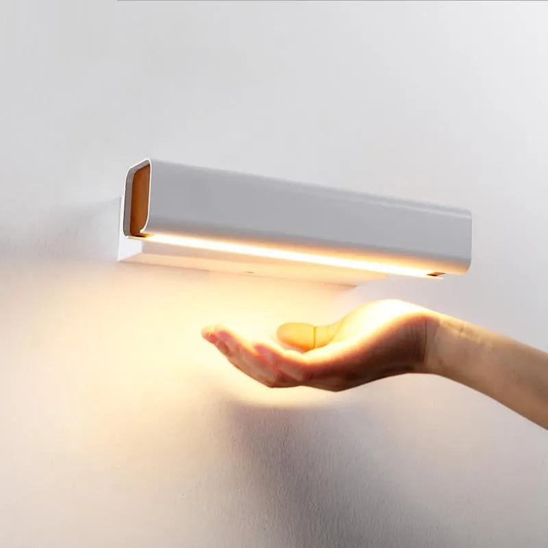 Orin Modern Rectangles Metal Rotatable Wall Lamp, Black/White - Lamp Copper