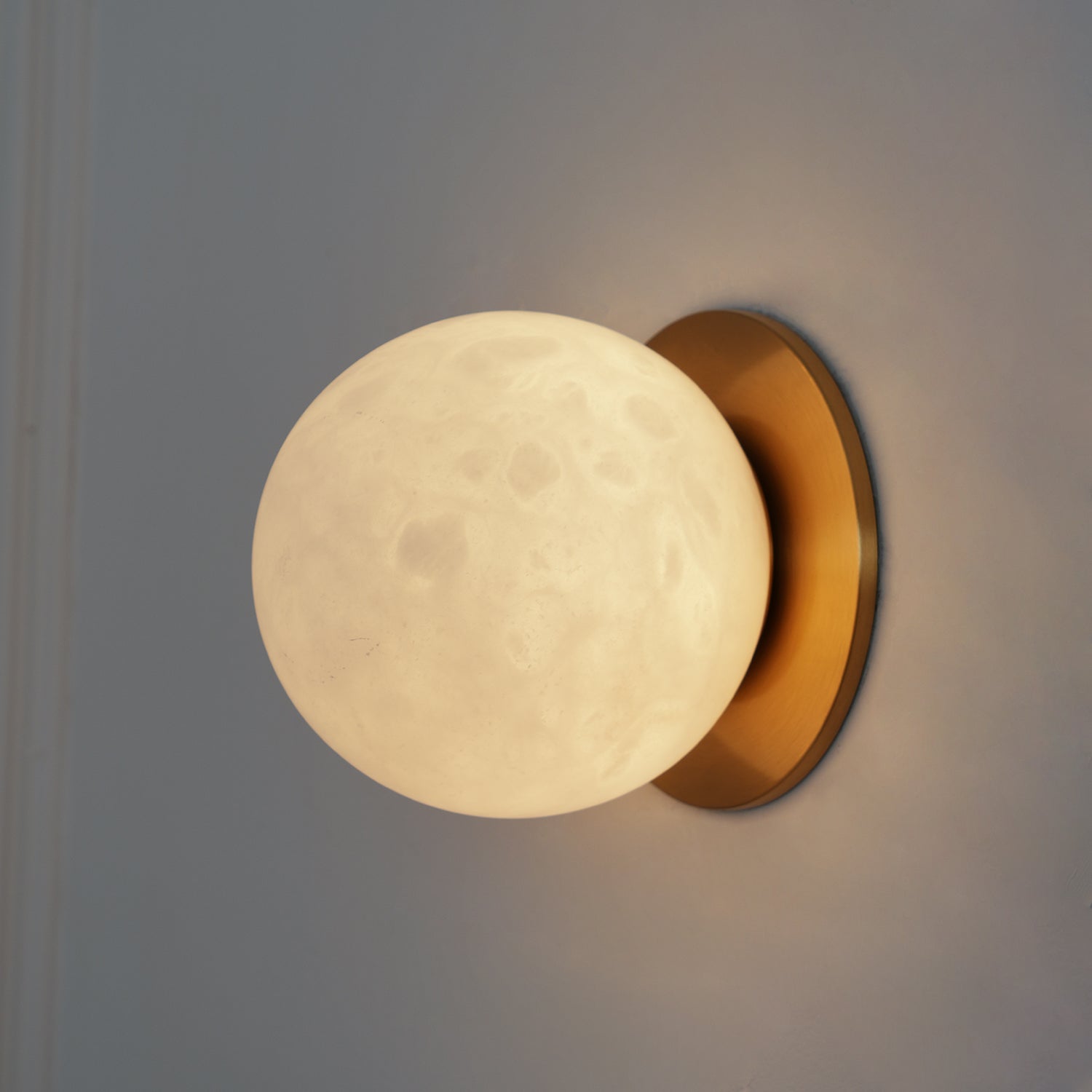 Lynq Alabaster Mini Orb Wall Lamp - Lamp Copper
