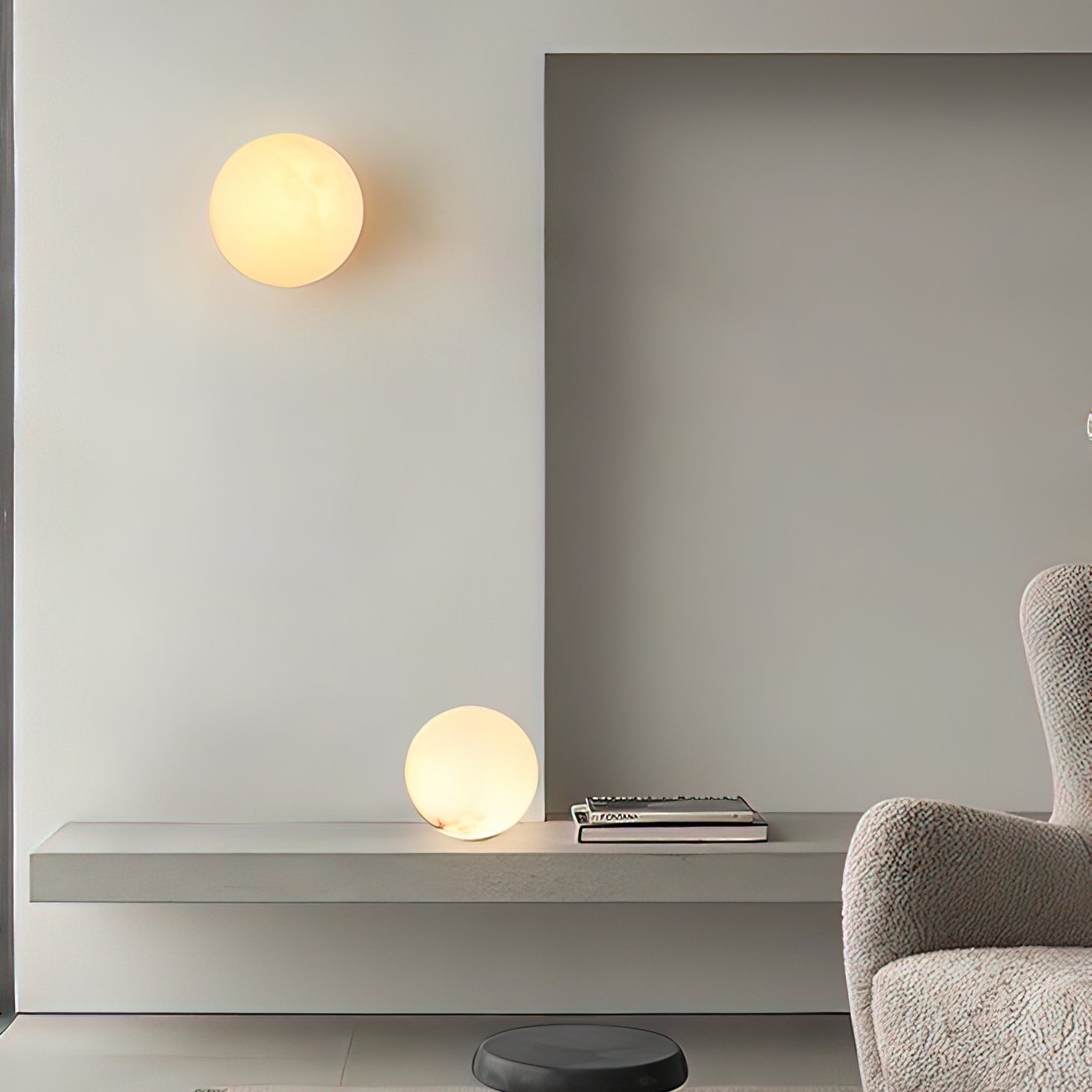 Vevinir Alabaster Globe Wall Light - Lamp Copper