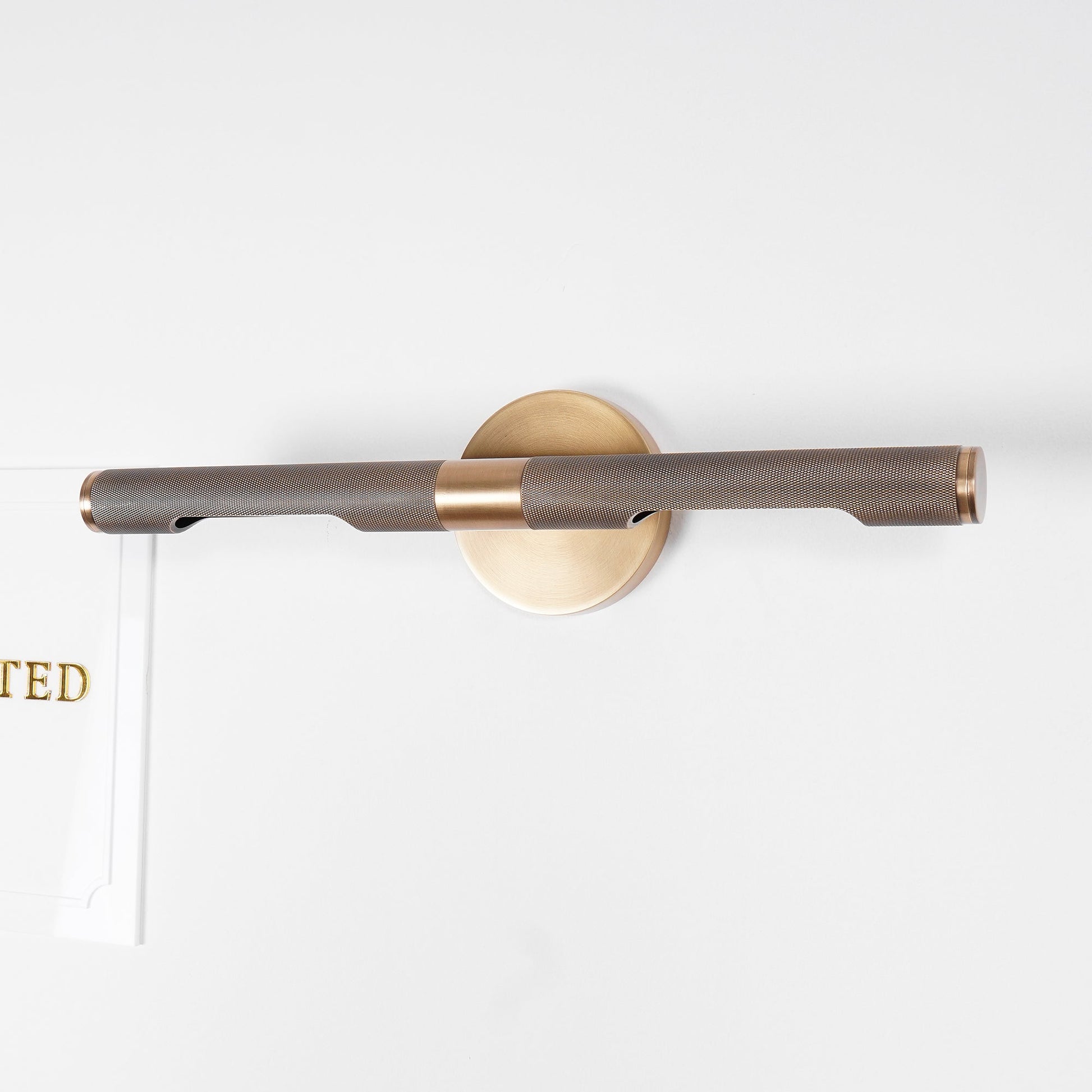 Solvain Modern Brass LED Wall Light - Lamp Copper