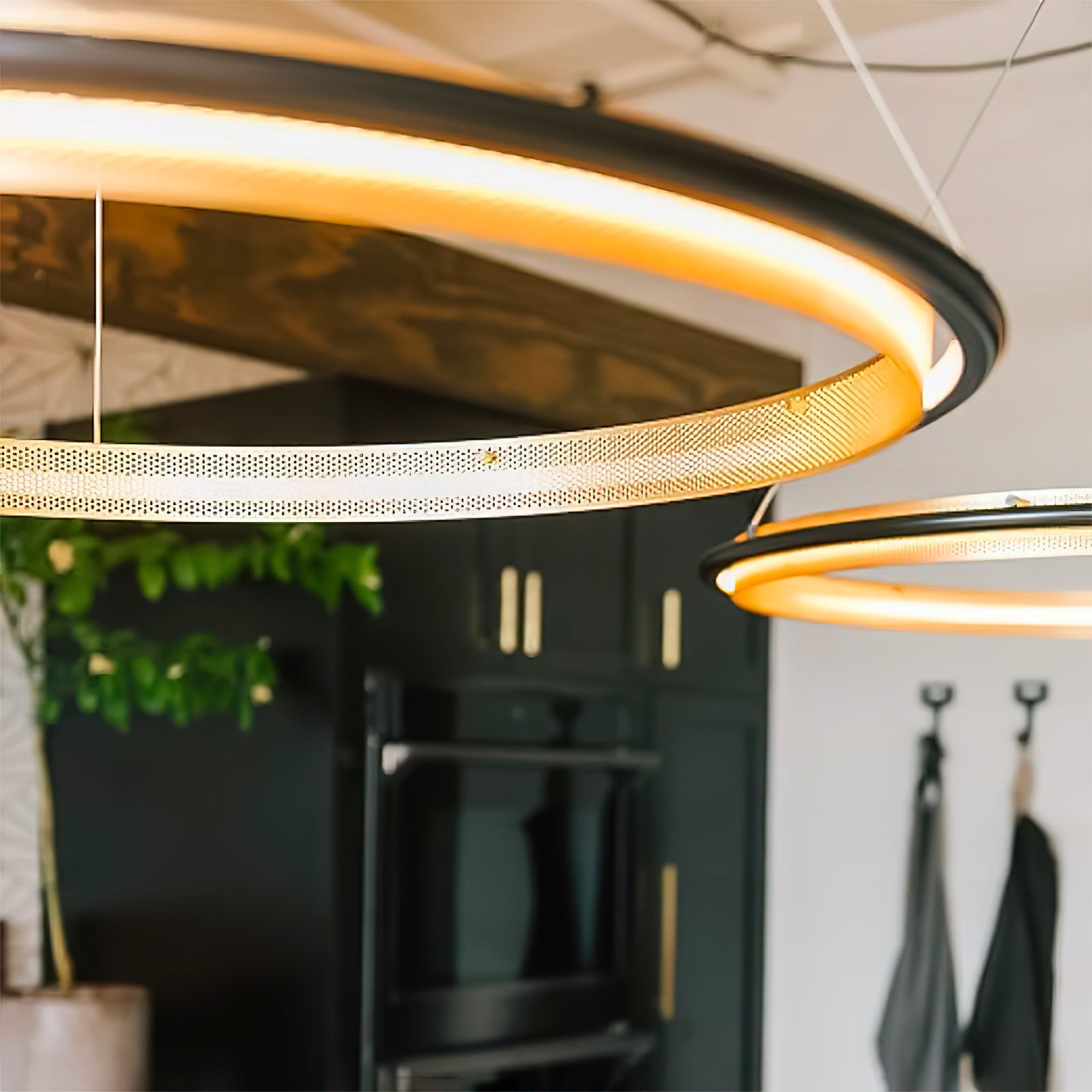 Himinuvyo Modern Minimalist LED Acrylic Metal Chandelier - Lamp Copper
