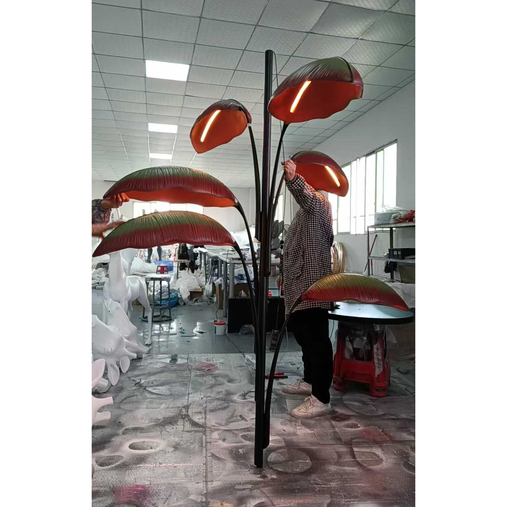 Rauduvyu Modern Minimalist Leaf Black Metal Chandelier - Lamp Copper