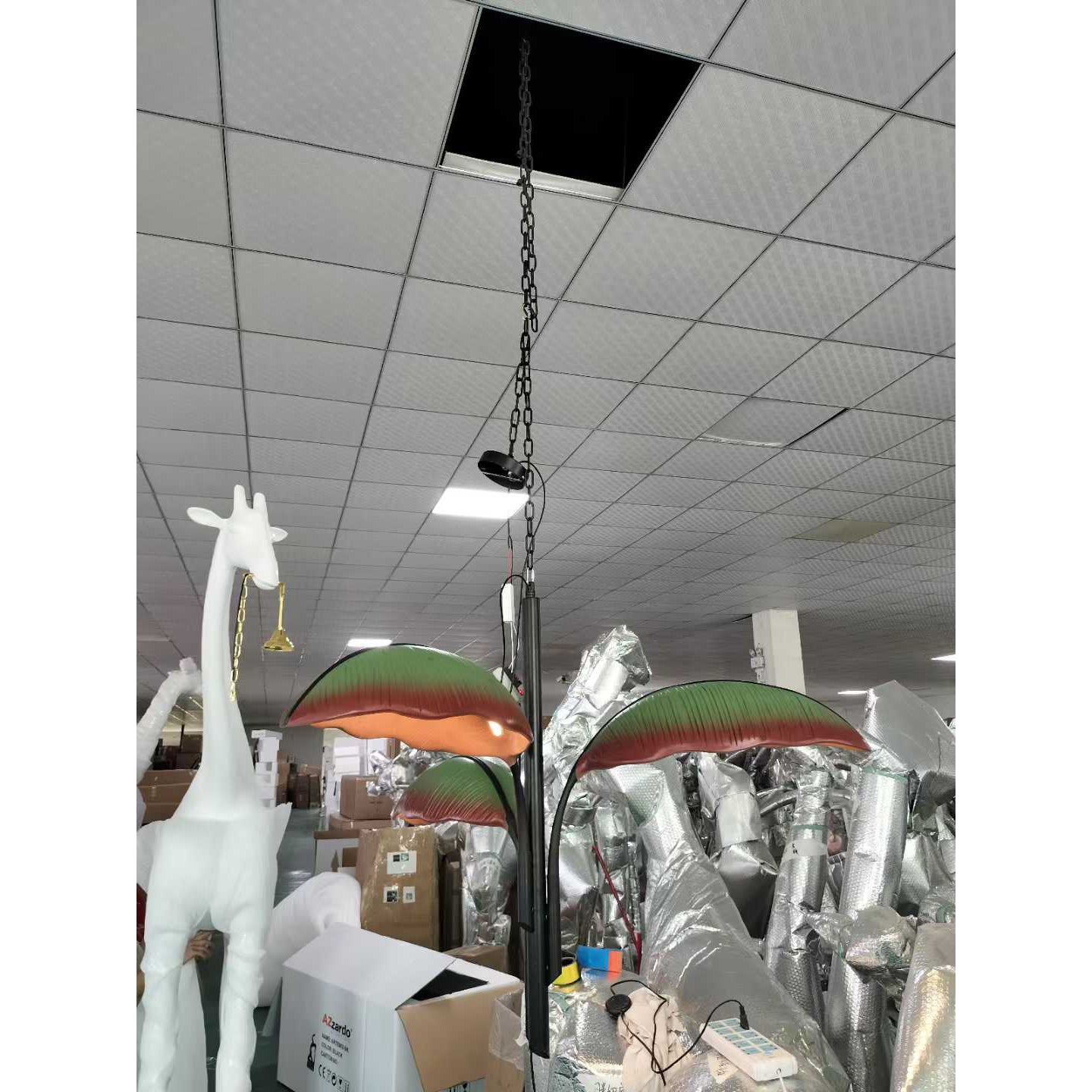 Rauduvyu Modern Minimalist Leaf Black Metal Chandelier - Lamp Copper