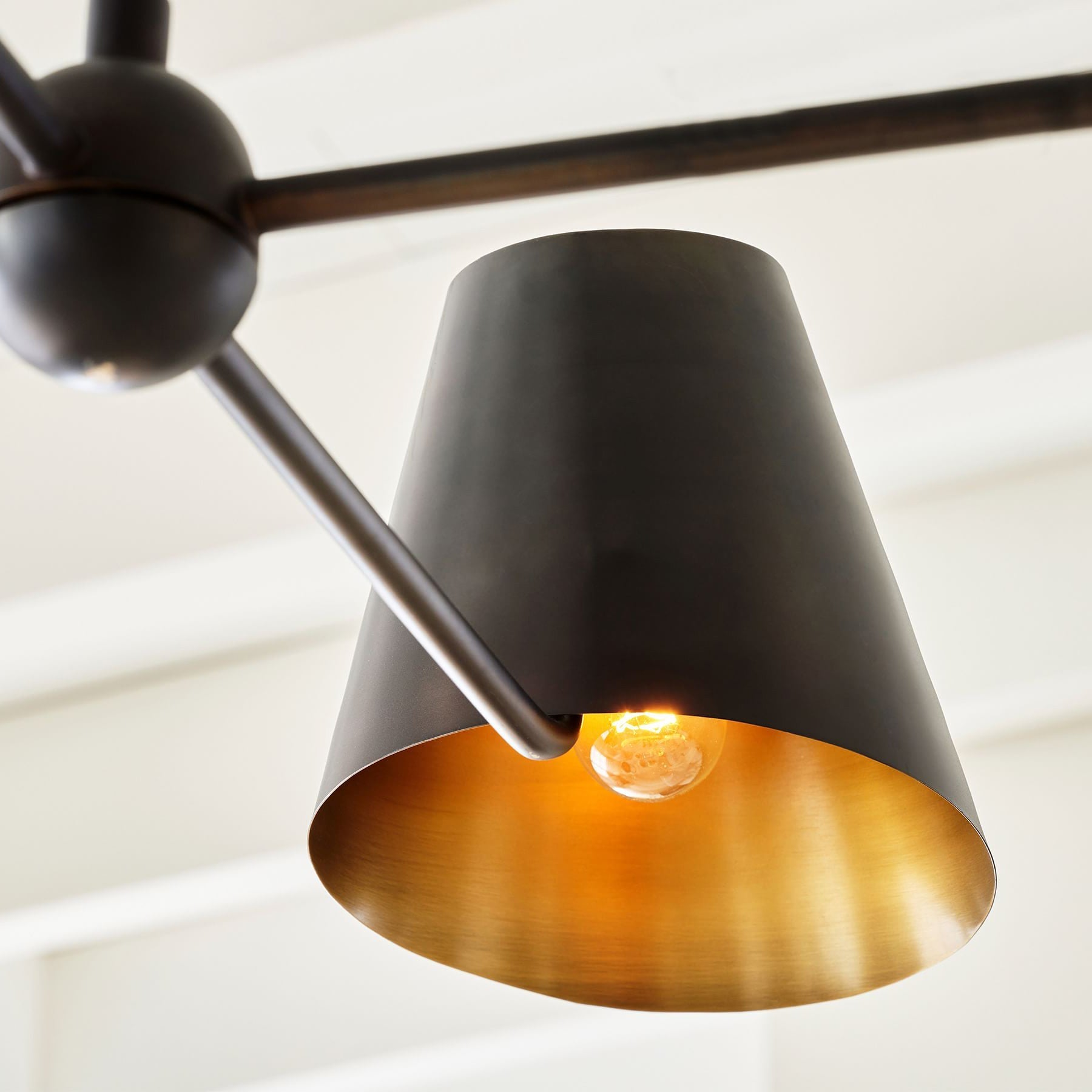 Vemarora Vintage Industrial Linear Metal Chandelier - Lamp Copper