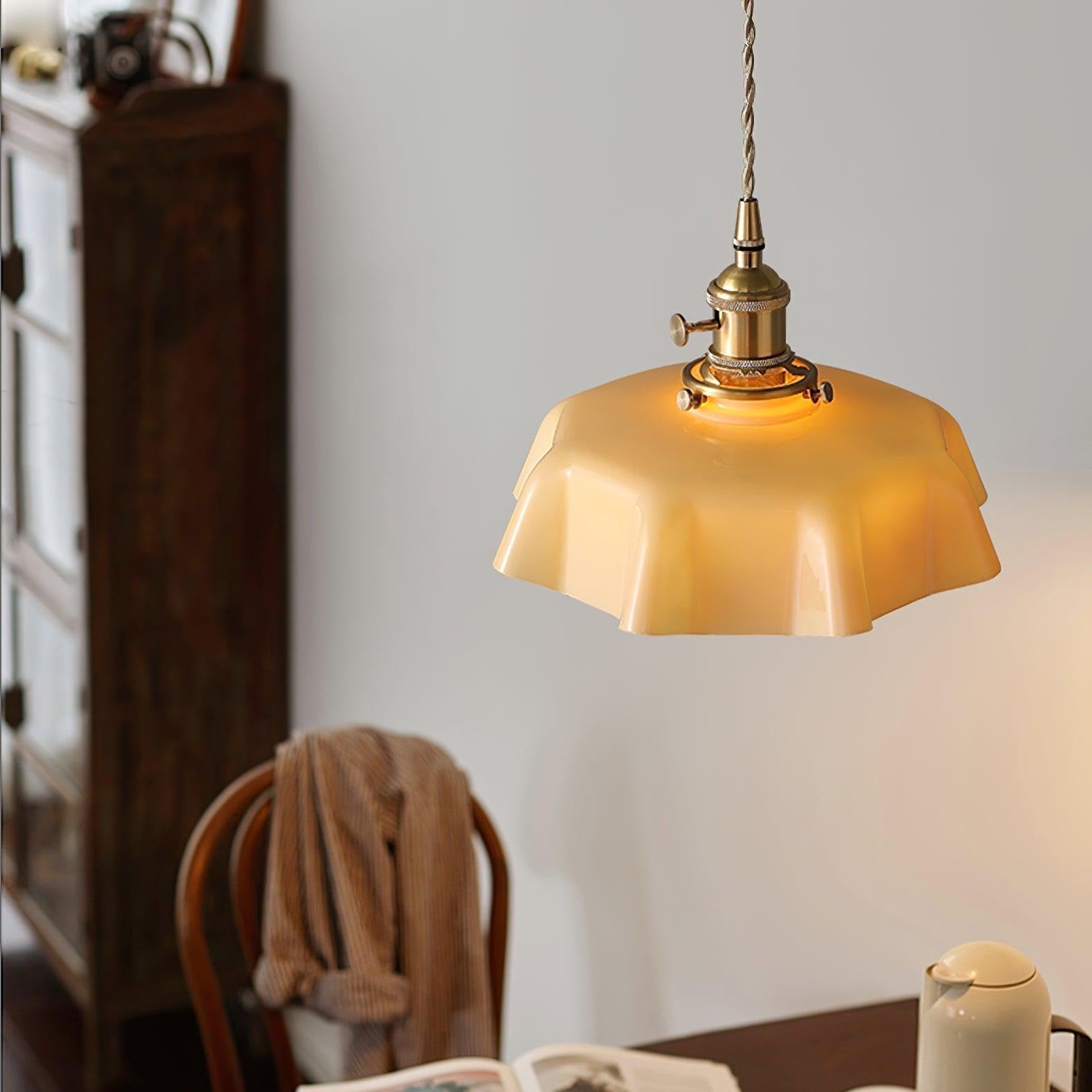 Civen Farmhouse Ruffled Pendant Light - Lamp Copper