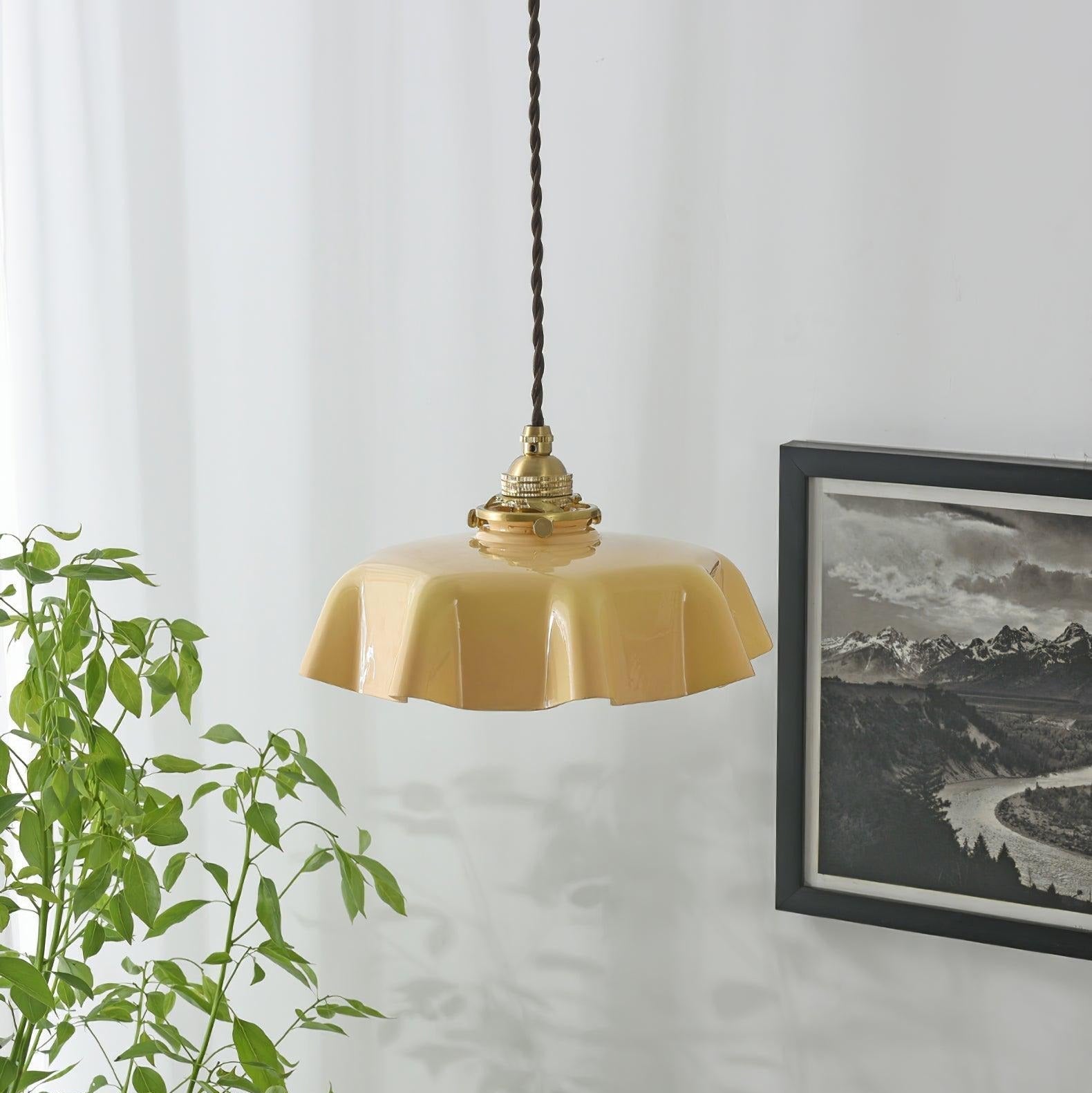 Civen Farmhouse Ruffled Pendant Light - Lamp Copper