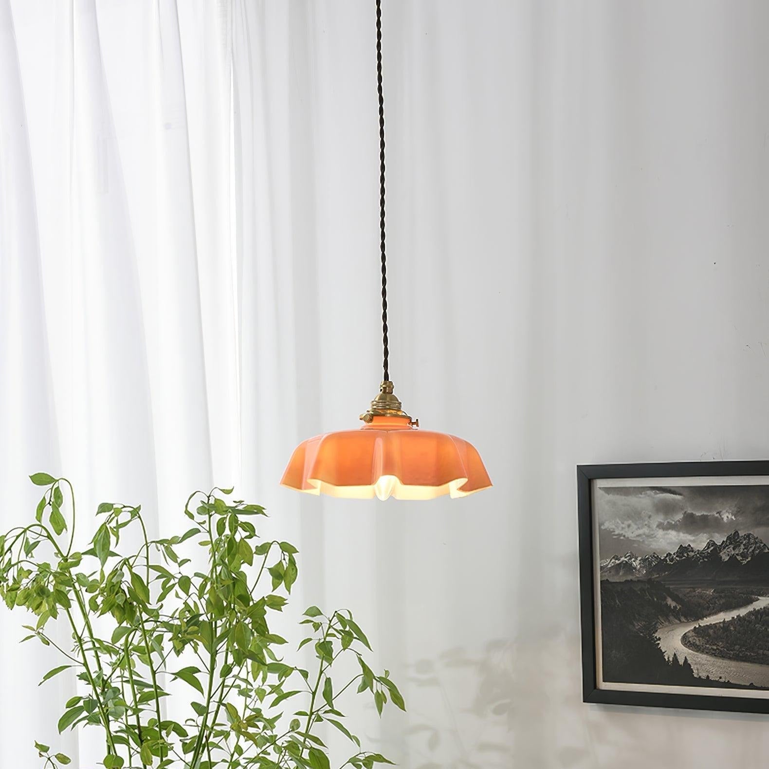 Civen Farmhouse Ruffled Pendant Light - Lamp Copper