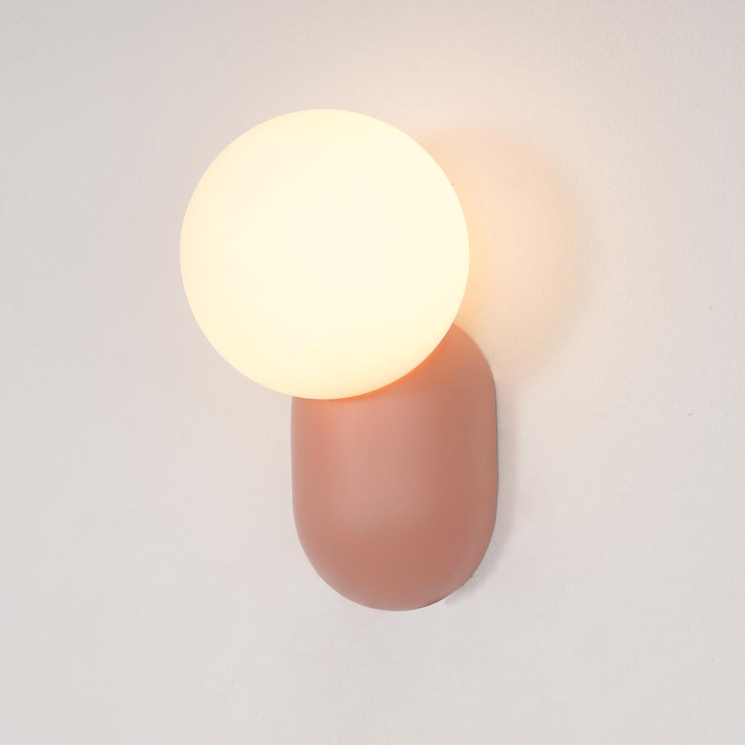 Lunara Minimalist Globe Wall Sconce - Lamp Copper