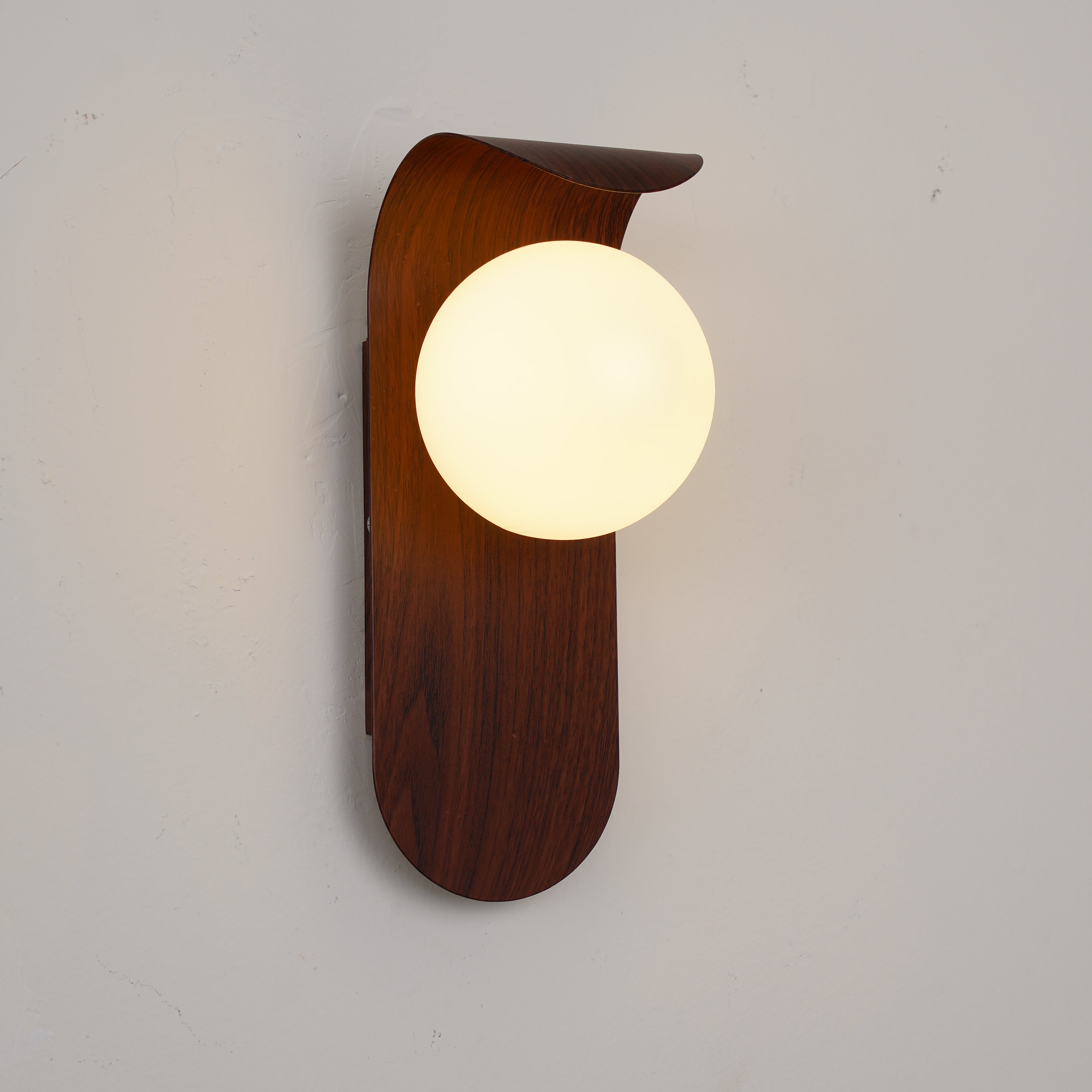 Exuro Indoor Wall Lamp Wood / Walnut - Lamp Copper