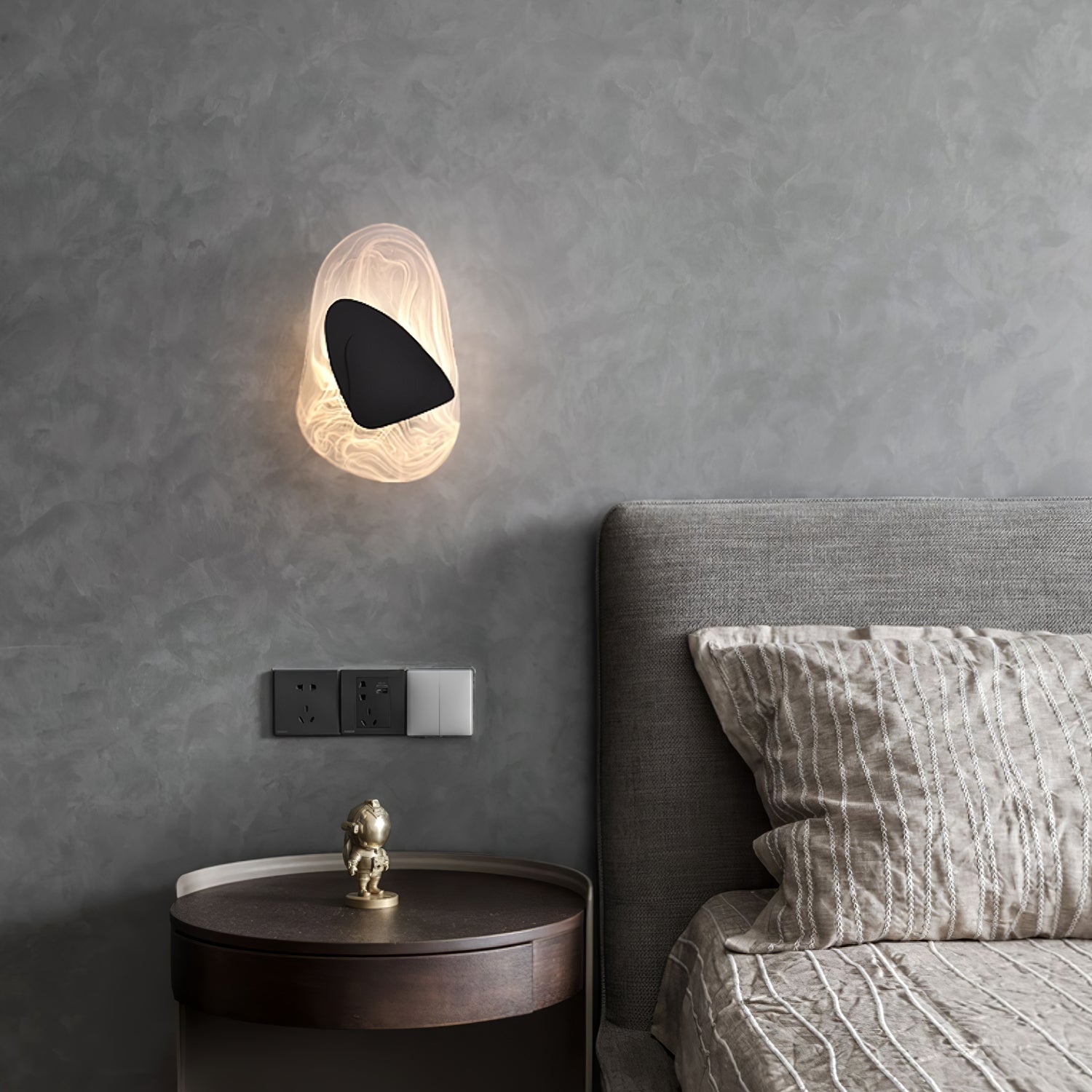 Beatrice Artistic Black Glass Wall Lamp - Lamp Copper