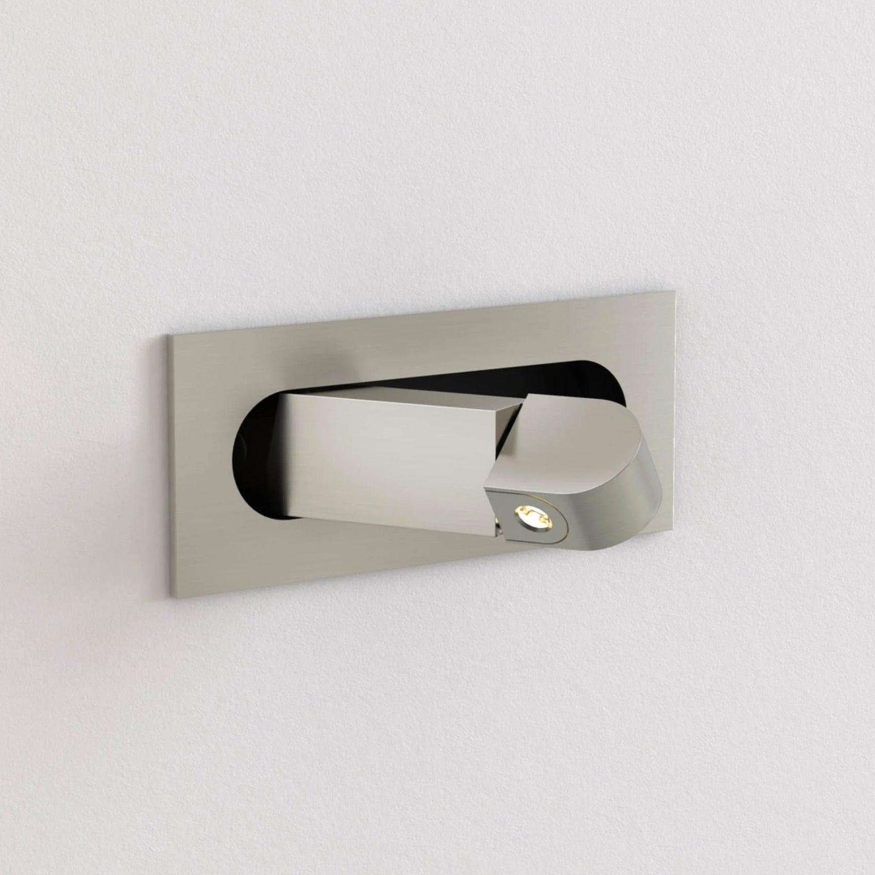 Duvin Adjustable Black LED Wall Lamp - Lamp Copper