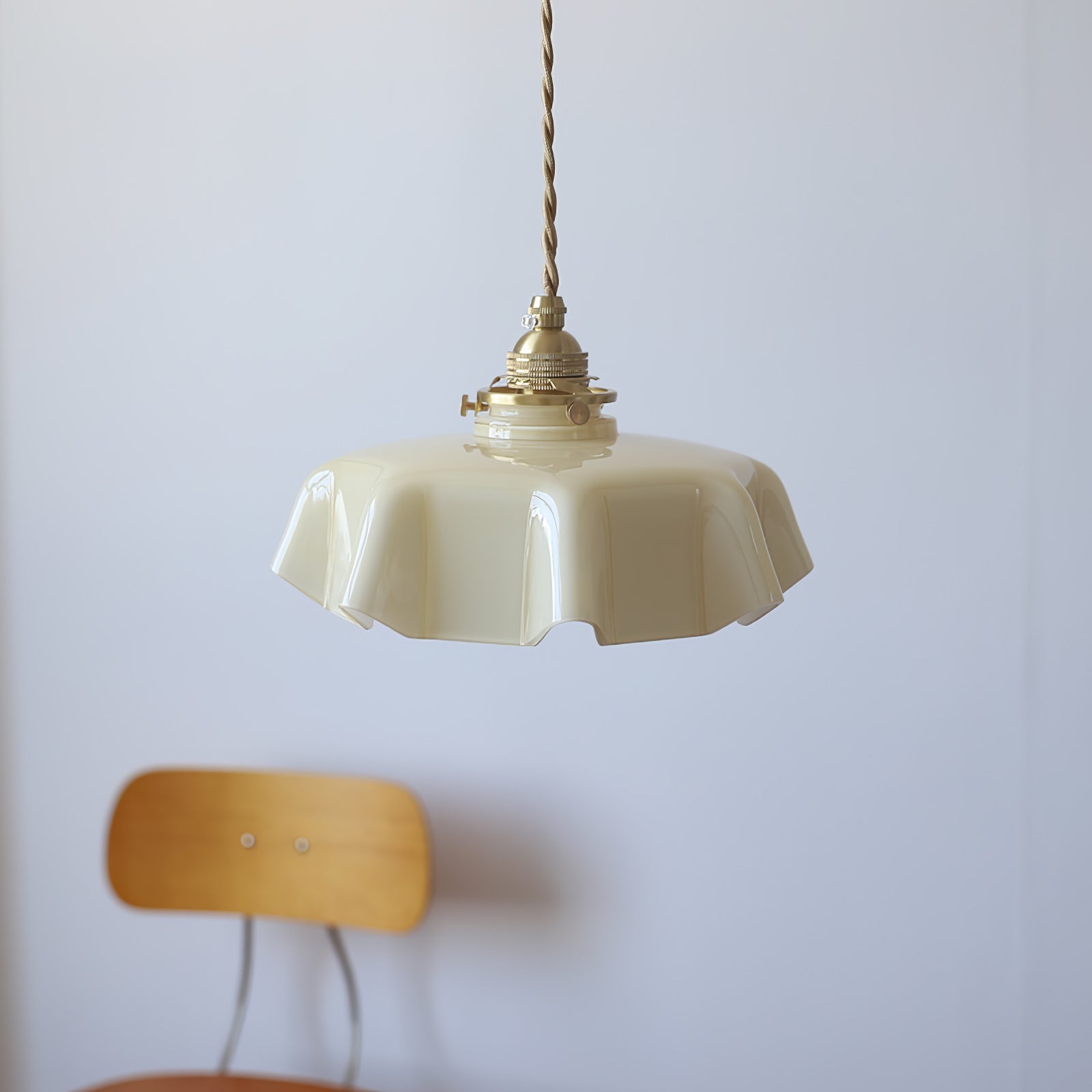 Civen Farmhouse Ruffled Pendant Light - Lamp Copper