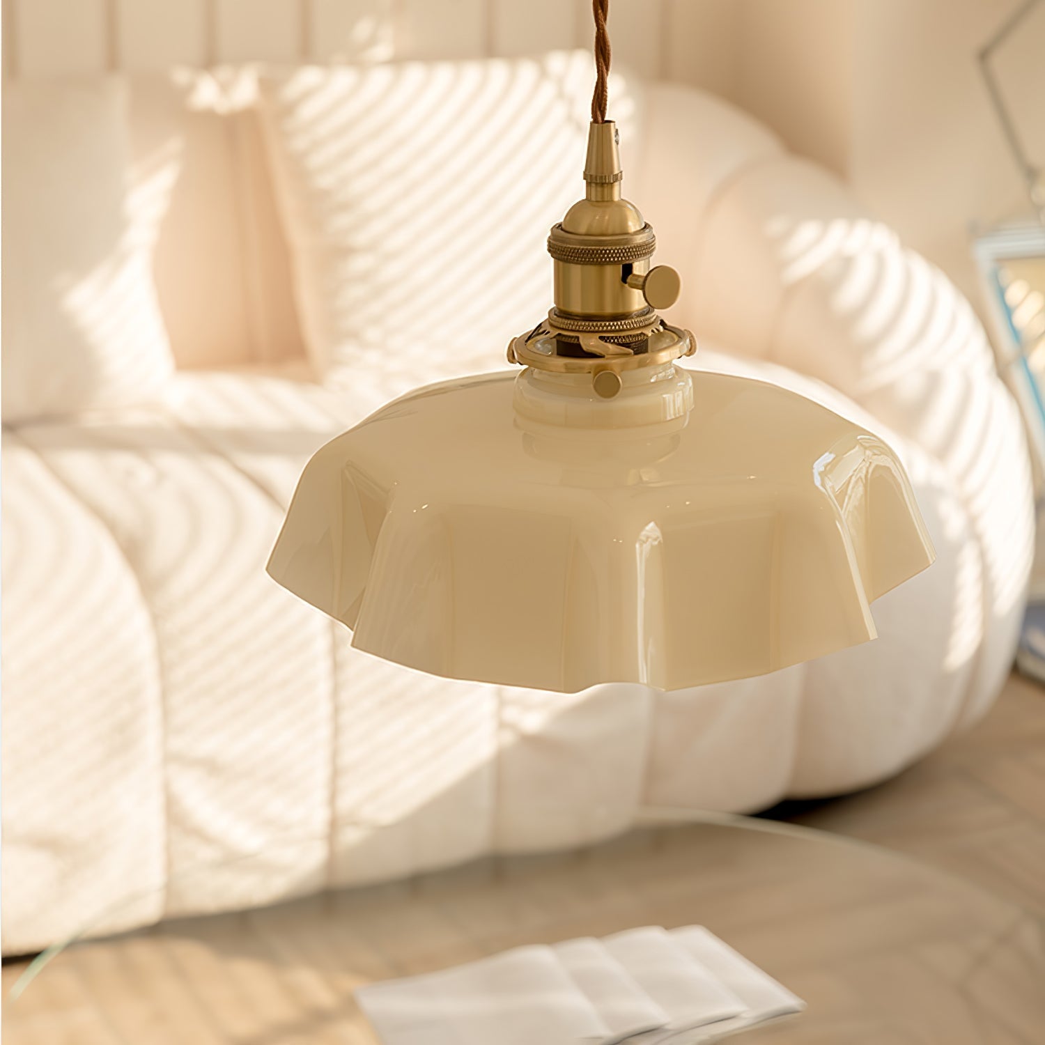 Civen Farmhouse Ruffled Pendant Light - Lamp Copper