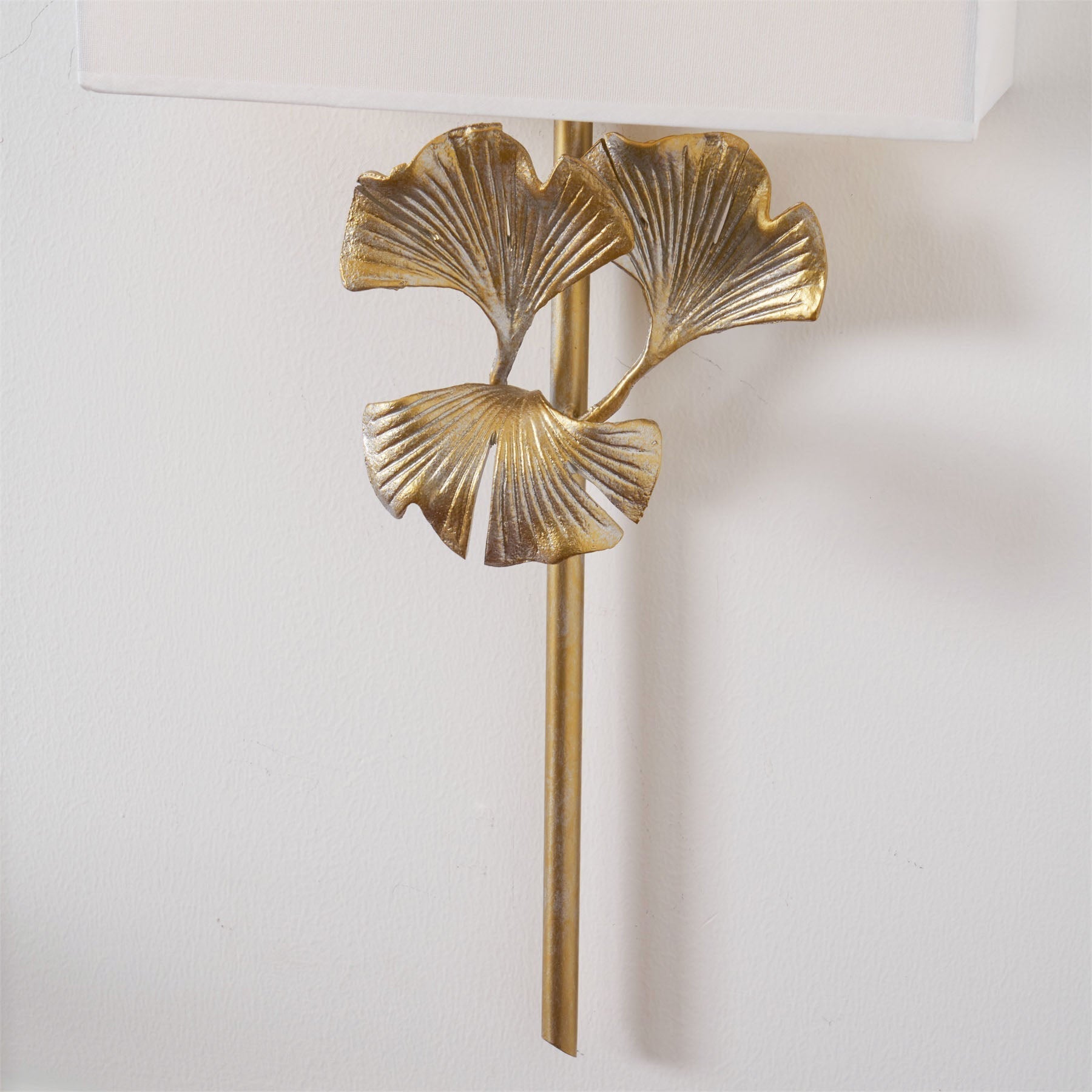 Daisy Wall Lamp Ginkgo Leaf - Lamp Copper