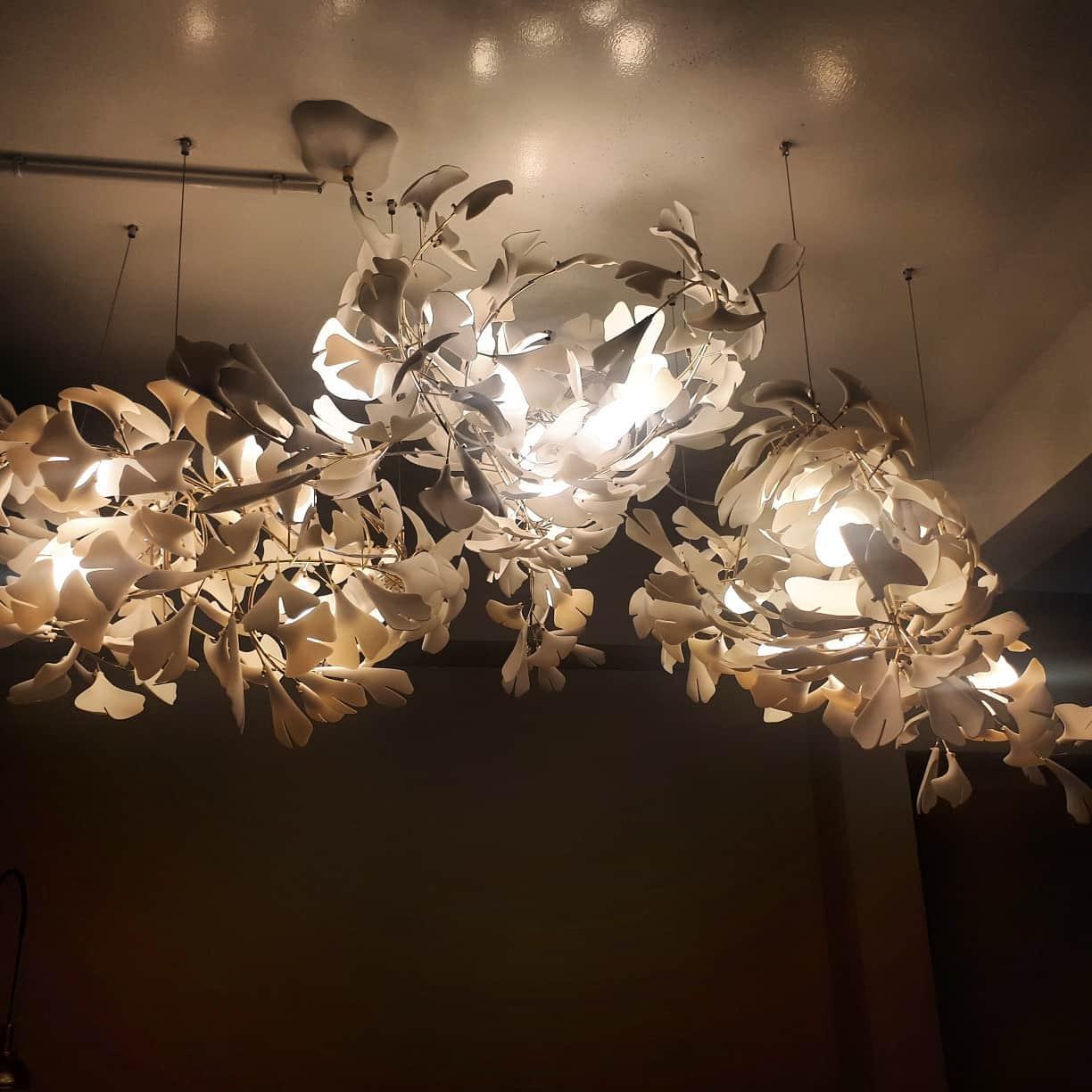 Chandelier Metal Frame Ceramic Gingko Leaf Shade White Gold Modern - Lamp Copper