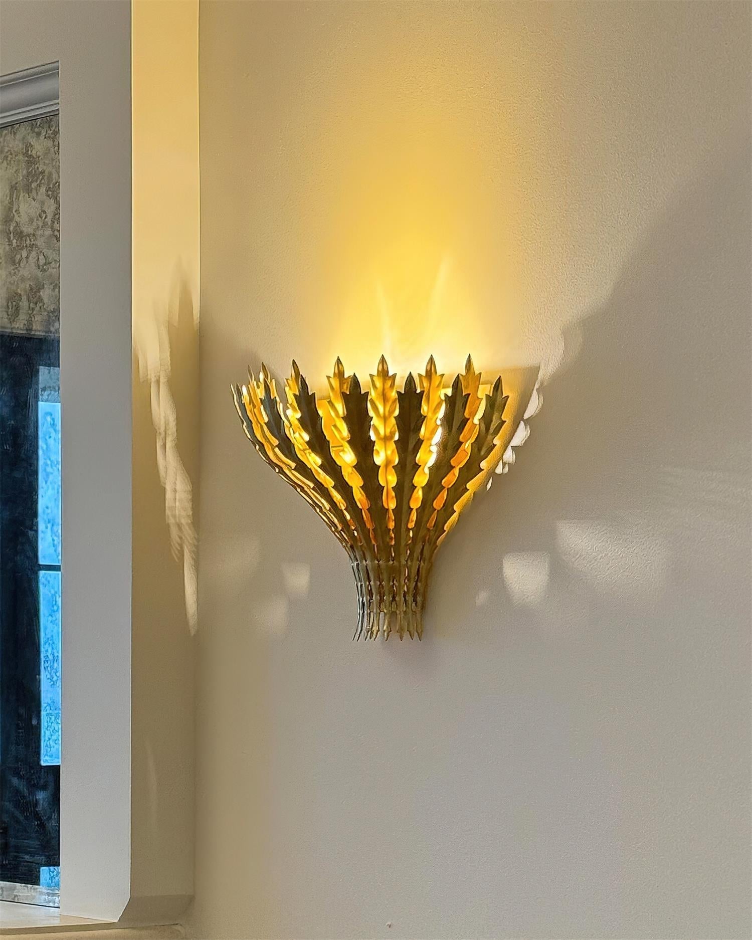 Wall Light Handmade Leaf Motif Metal Body Elegant Sconce - Lamp Copper
