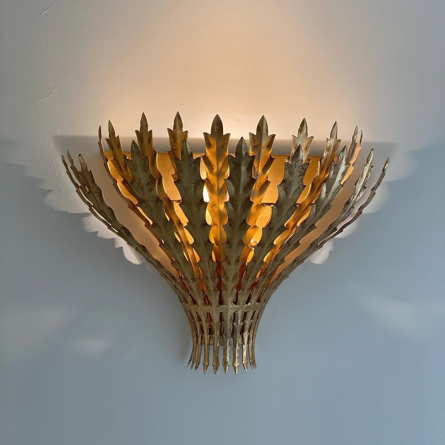 Wall Light Handmade Leaf Motif Metal Body Elegant Sconce - Lamp Copper