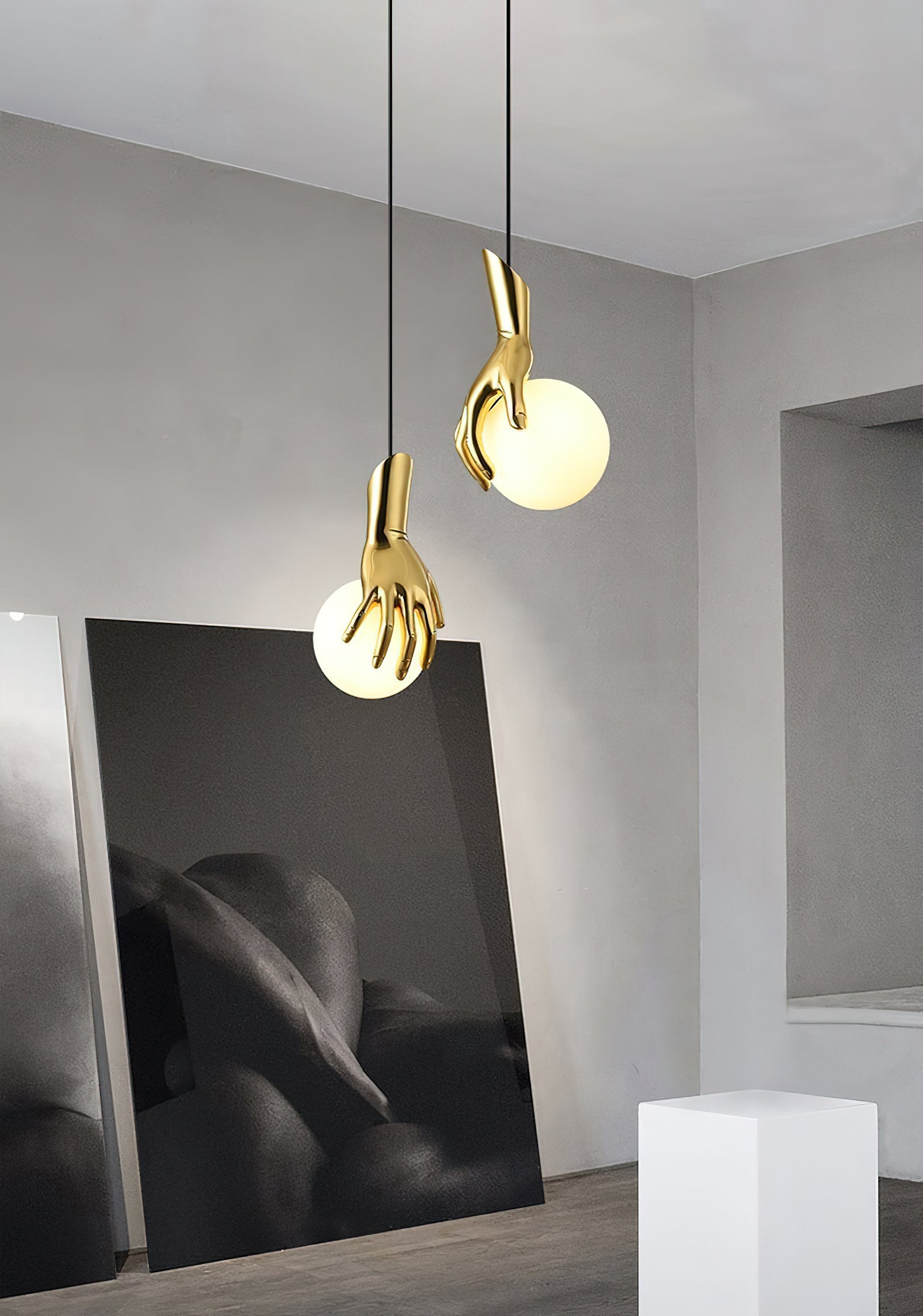 Avnorira Hand Holding Globe Brass Glass Pendant Light - Lamp Copper