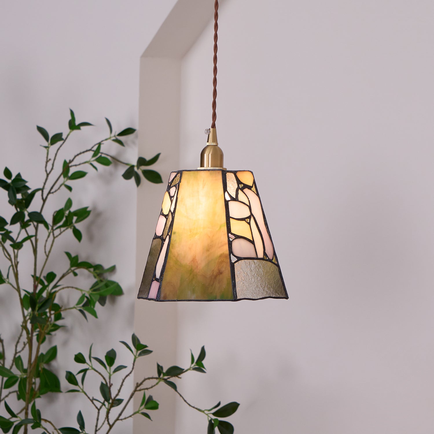 Mavine Tiffany-Style Stained Glass Pendant Light - Lamp Copper