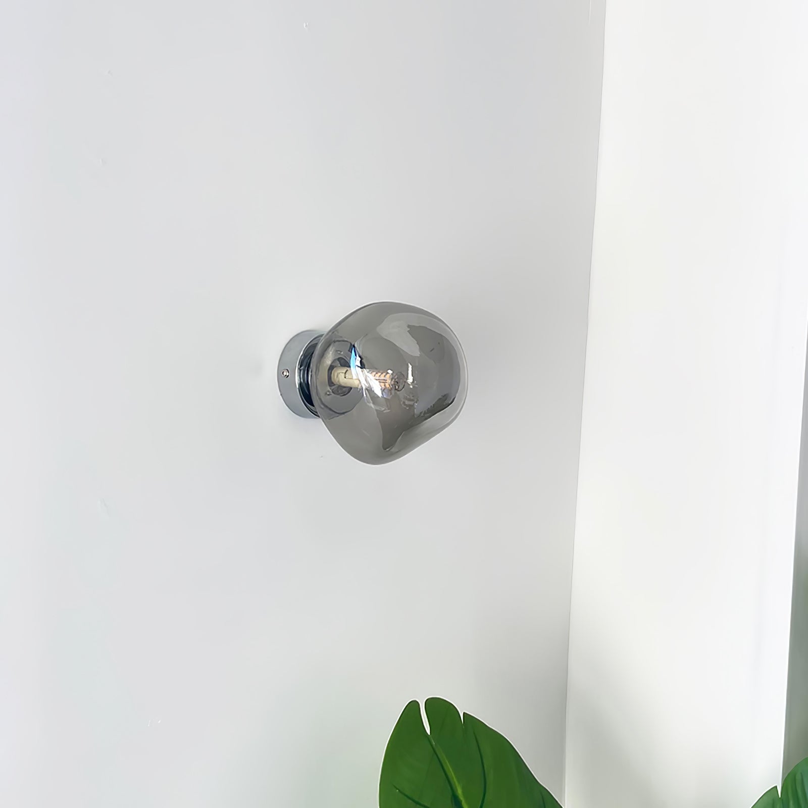 Auden Amber Glass Wall Lamp - Lamp Copper