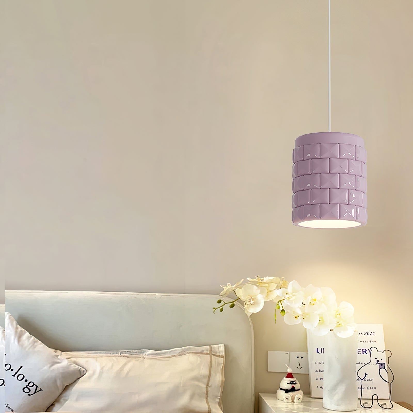 Vadoror Modern Minimalist Girl Resin Metal Pendant Lamp - Lamp Copper