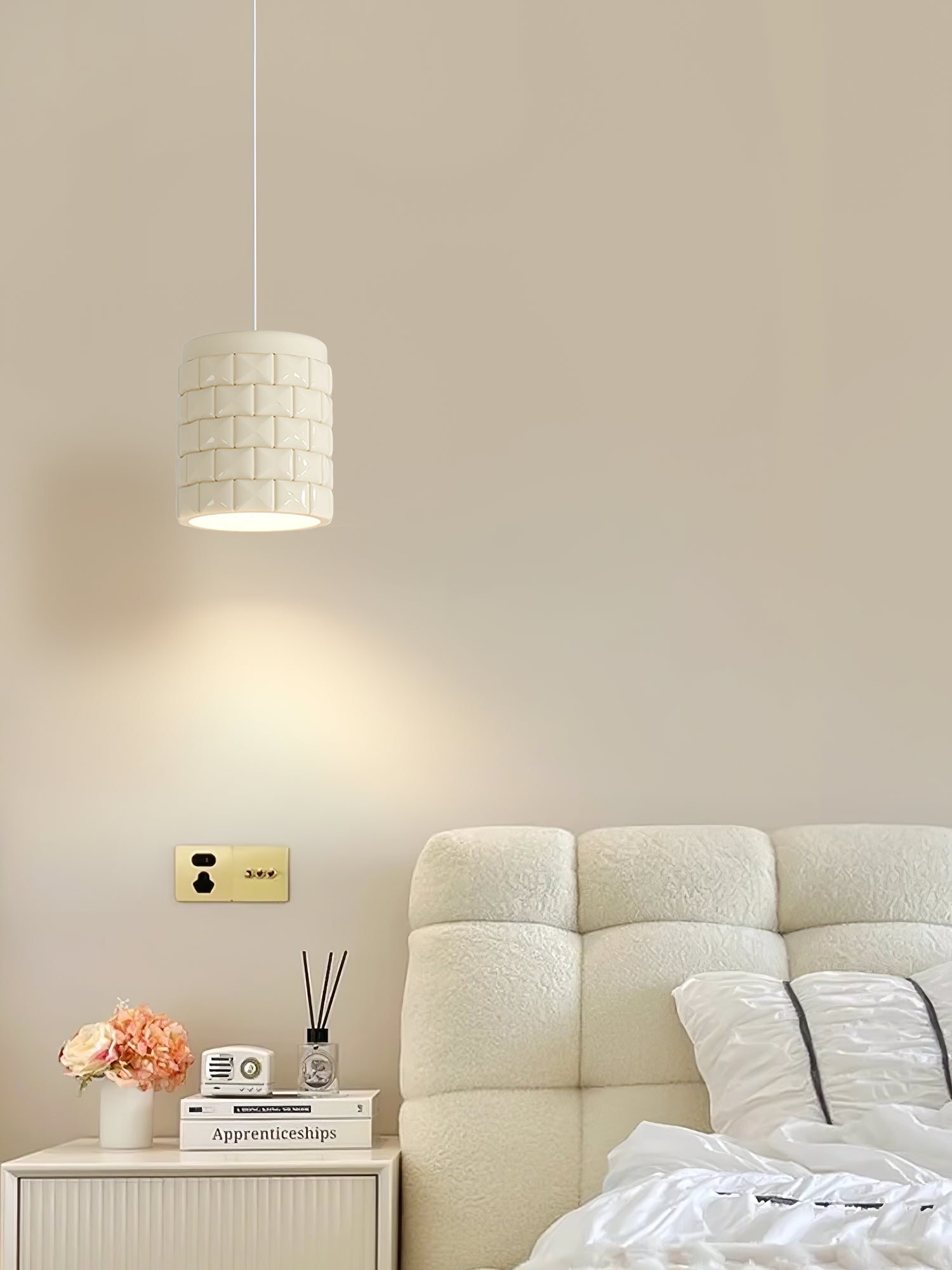 Vadoror Modern Minimalist Girl Resin Metal Pendant Lamp - Lamp Copper