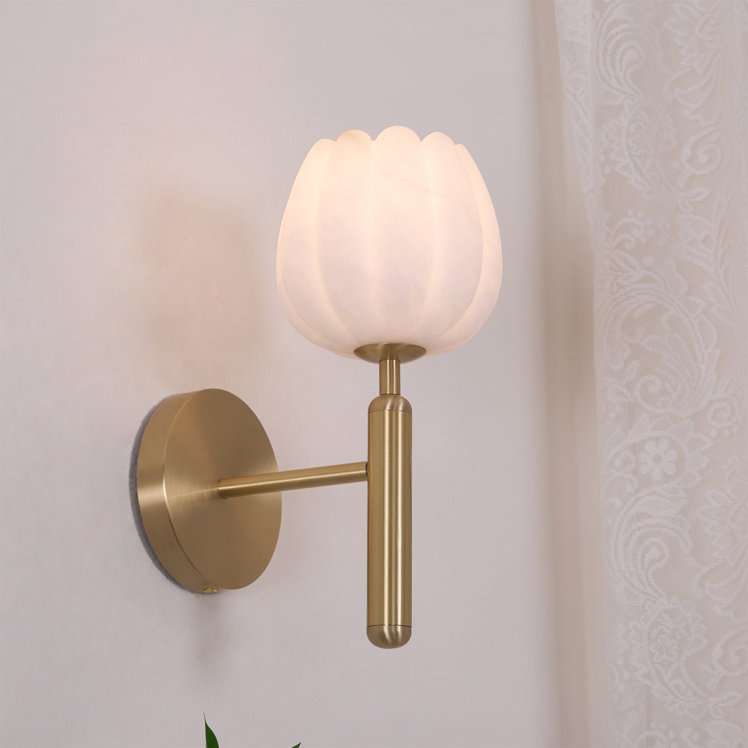 Ralin Alabaster Flowers Wall Lamp - Lamp Copper
