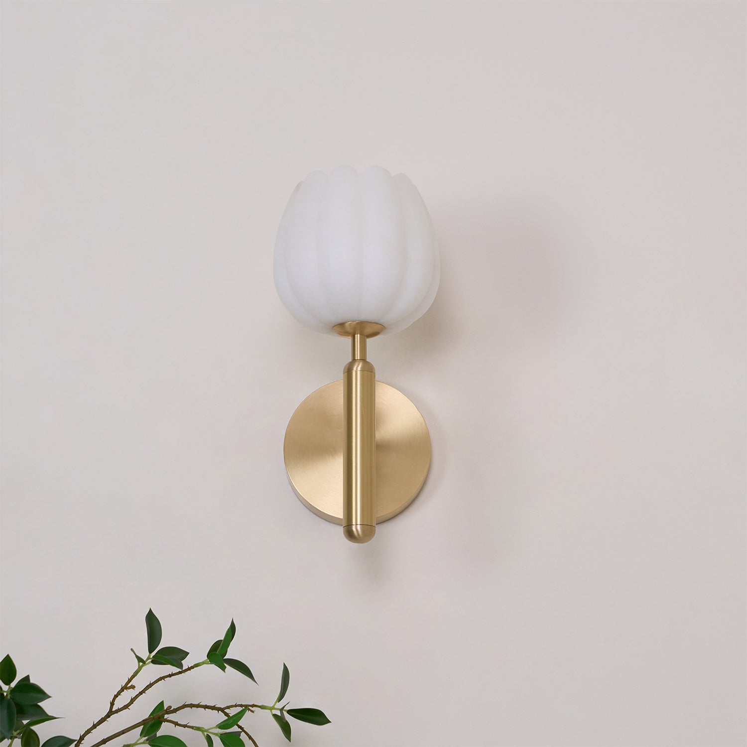 Ralin Alabaster Flowers Wall Lamp - Lamp Copper
