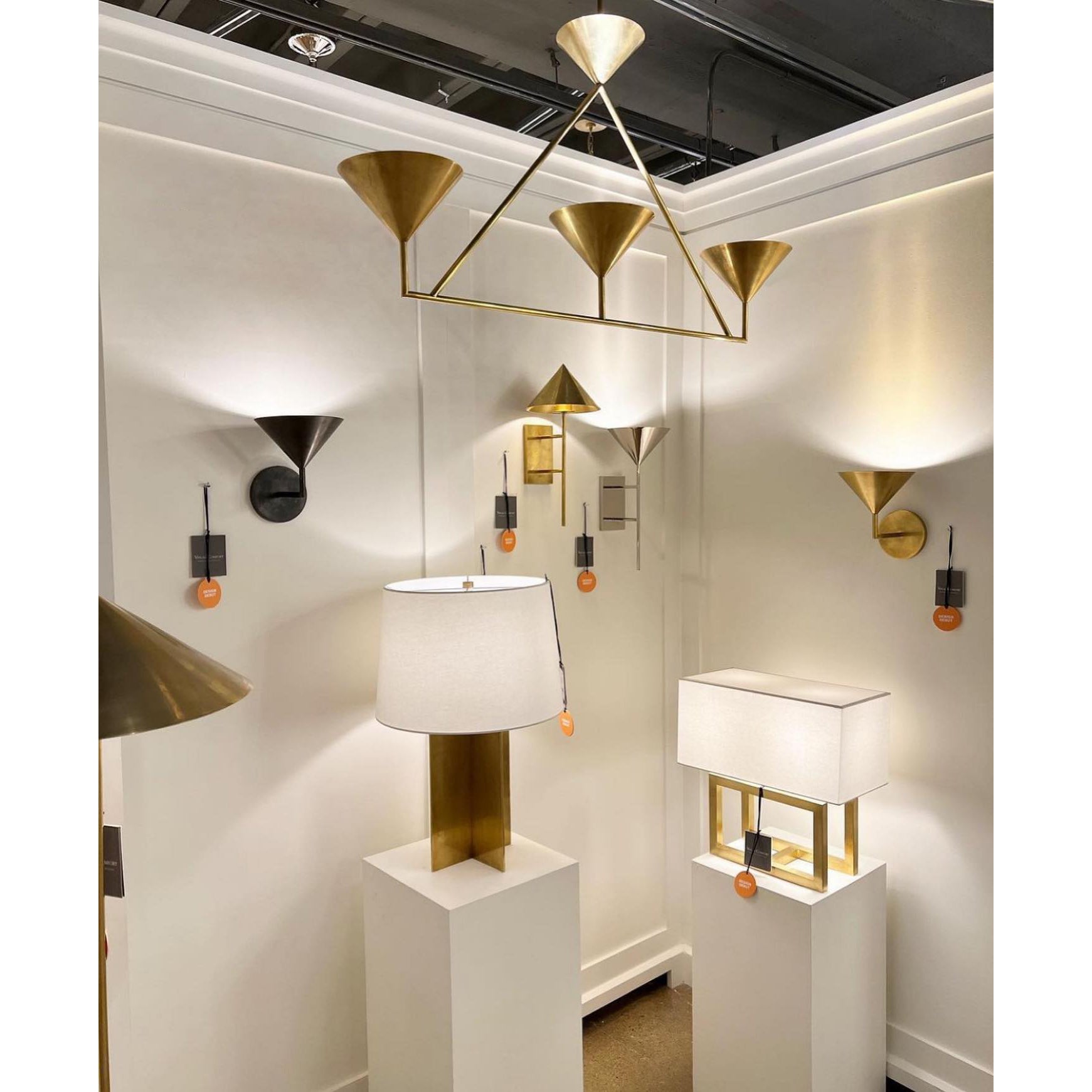 Ulveleth Modern Minimalist Linear Metal Chandelier - Lamp Copper
