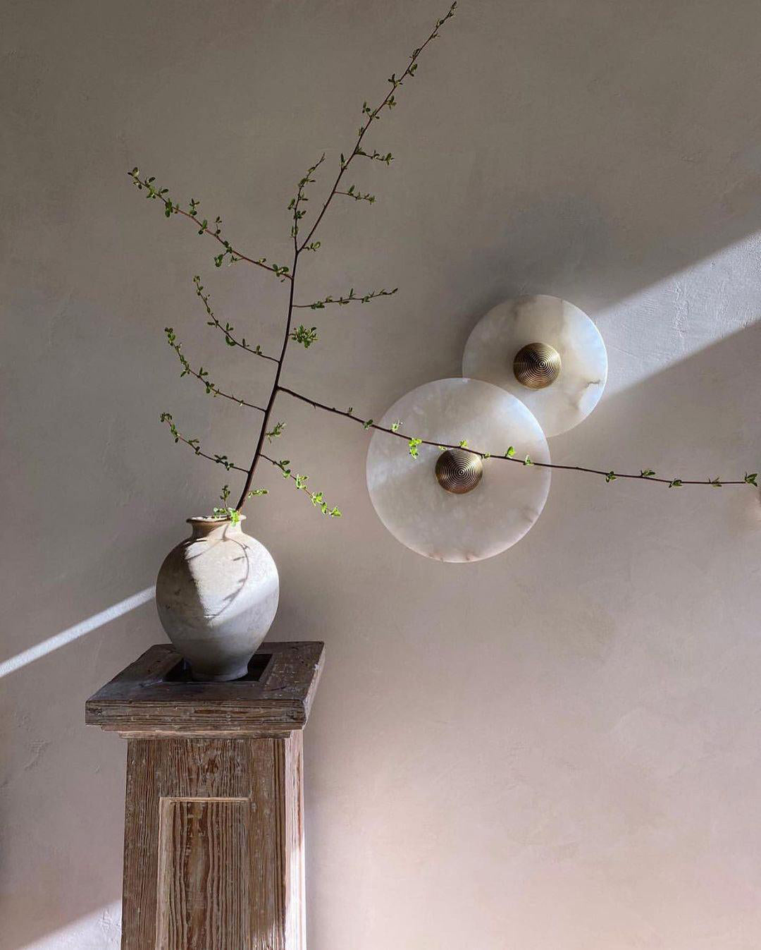 Round Wall Lamp Alabaster Fluted Brass - Lamp Copper