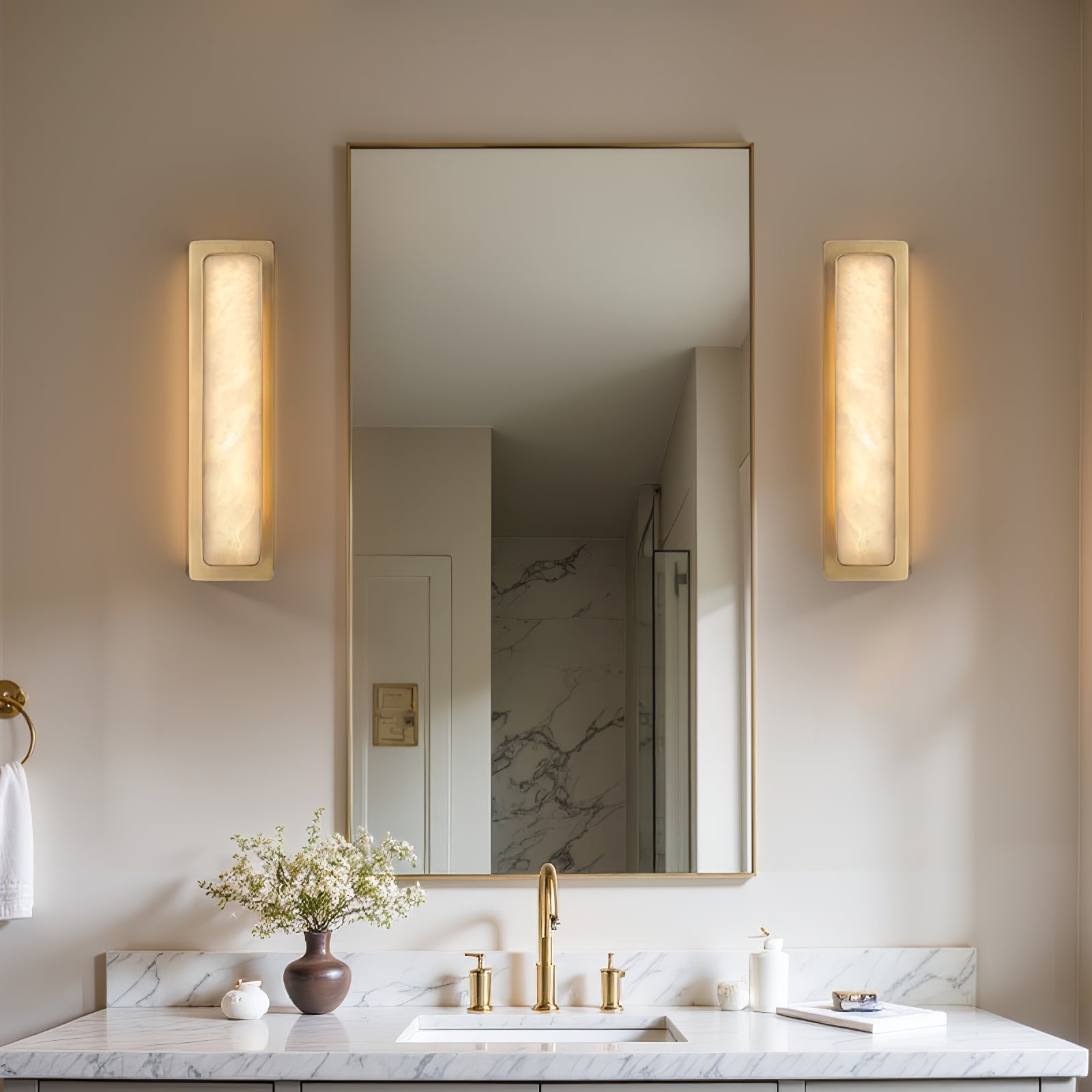 Ollore Linear Alabaster Wall Light - Lamp Copper