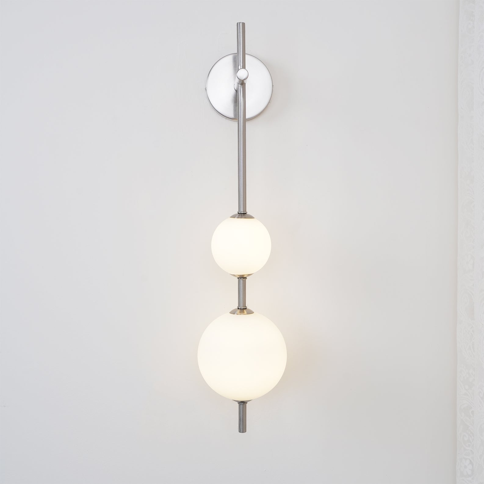 Cerin Vertical Globe Wall Lamp - Lamp Copper