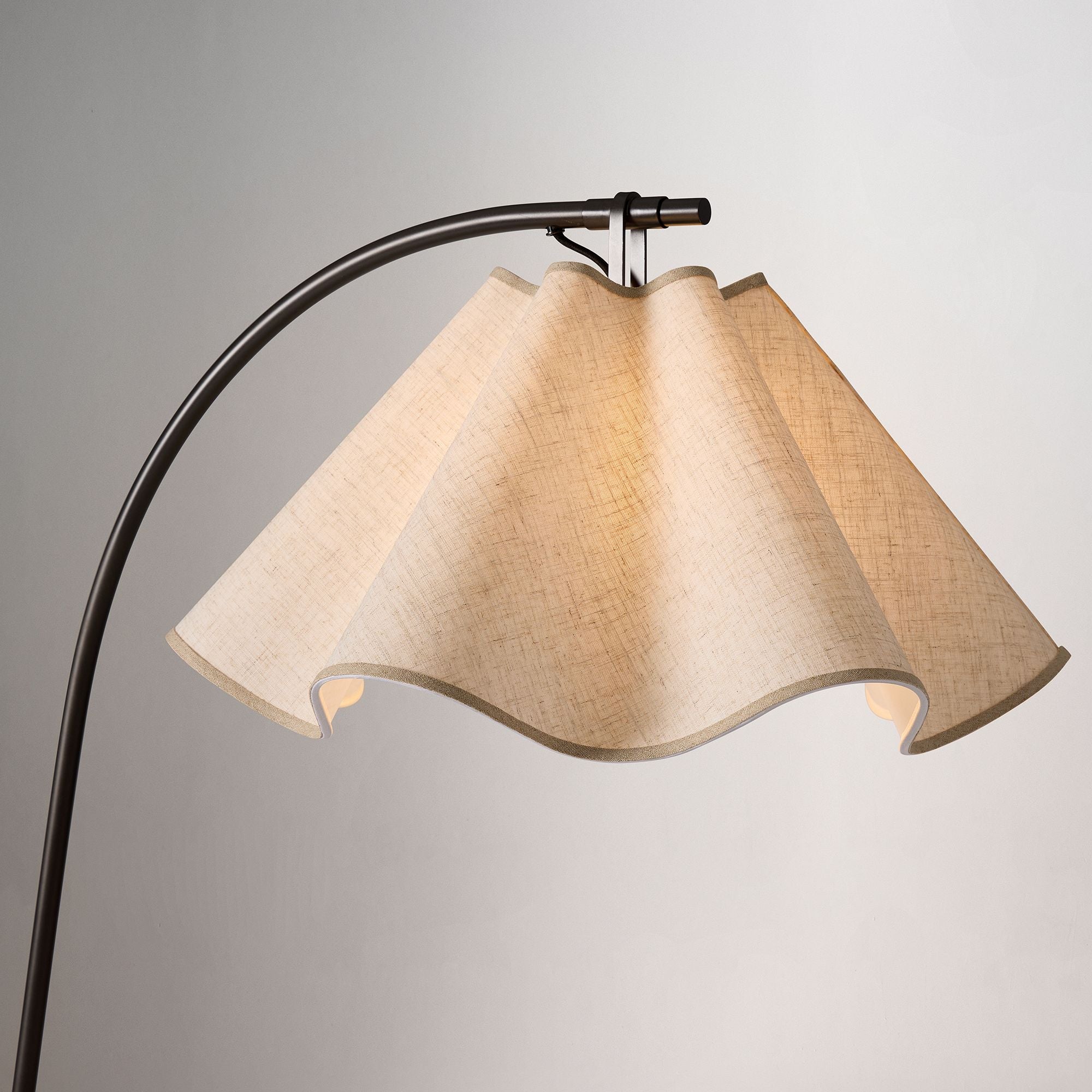 Curve Modern Fabric Floor Lamp